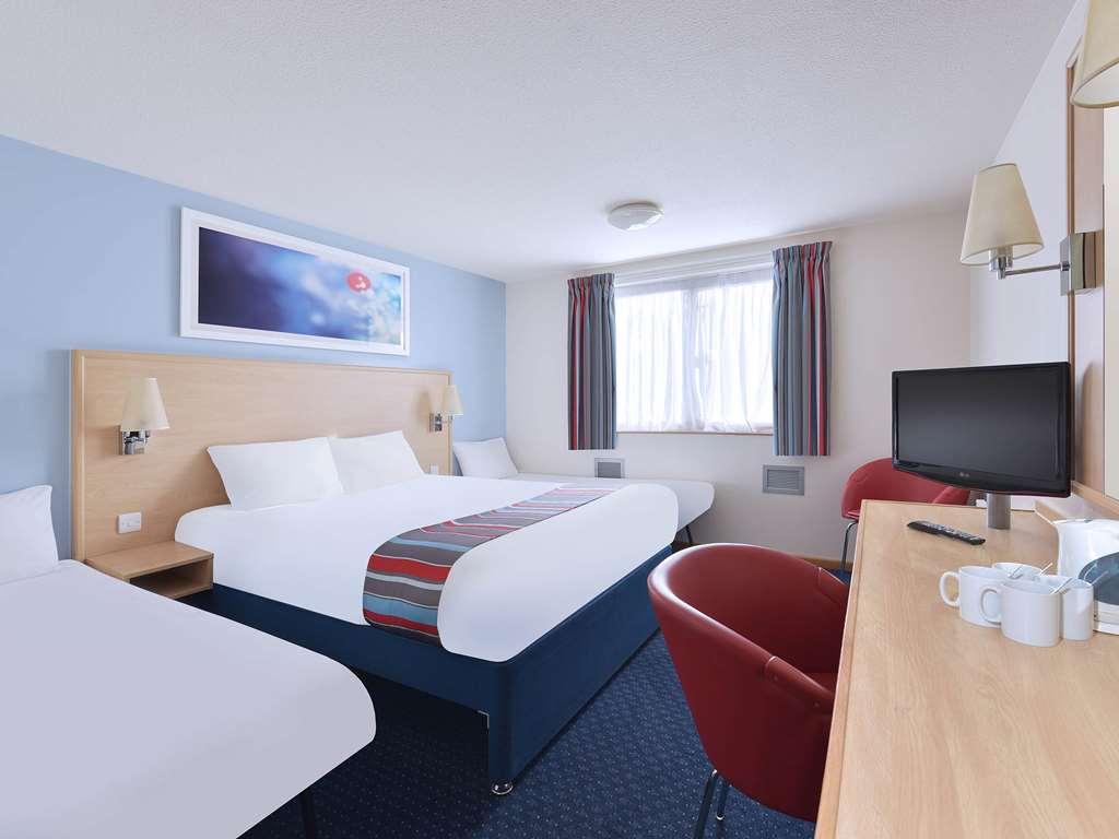Travelodge Yeovil Podimore Ilchester Oda fotoğraf